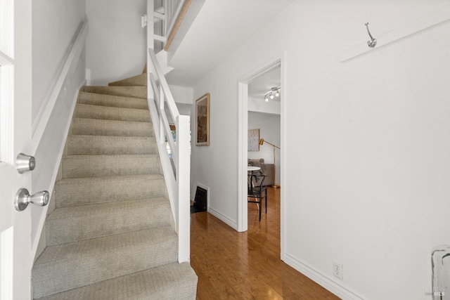20 Selfridge St, Vallejo, CA 94590 - staircase with wood finished floors