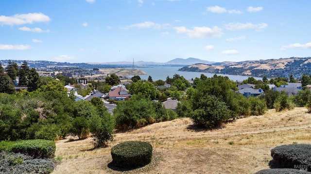 159 Suncliff Pl, Vallejo, CA 94591 - view of mountain background featuring a large body of water