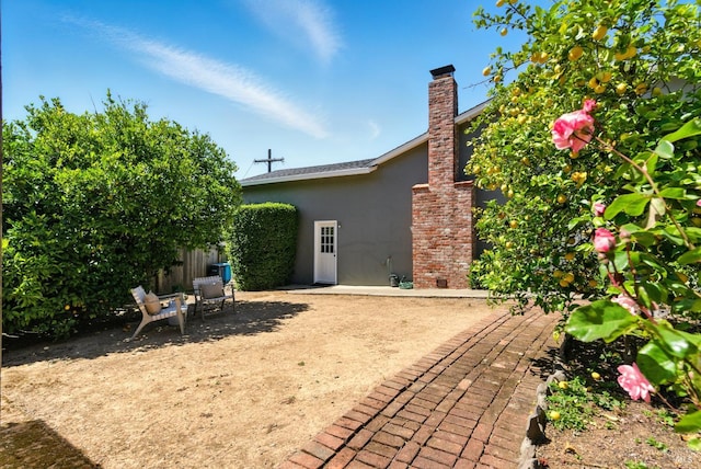 7 Arlene Ct, Petaluma, CA 94952 - view of yard with a patio area