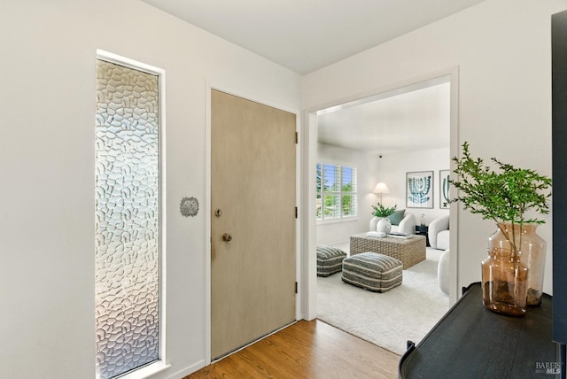 7 Arlene Ct, Petaluma, CA 94952 - foyer featuring wood finished floors