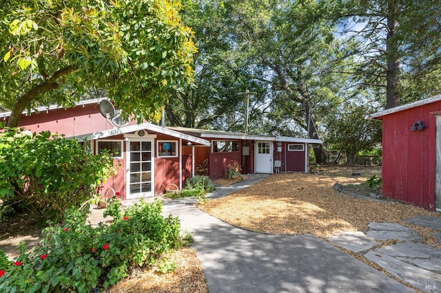 210 Valley View Dr, Petaluma, CA 94952 - view of front facade featuring an outdoor structure