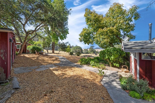 210 Valley View Dr, Petaluma, CA 94952 - view of yard