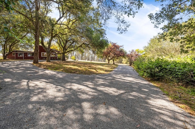 210 Valley View Dr, Petaluma, CA 94952 - view of asphalt driveway