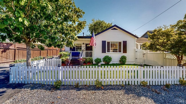 418 W Cotati Ave, Cotati, CA 94931 - view of front of property featuring a fenced front yard and a gate