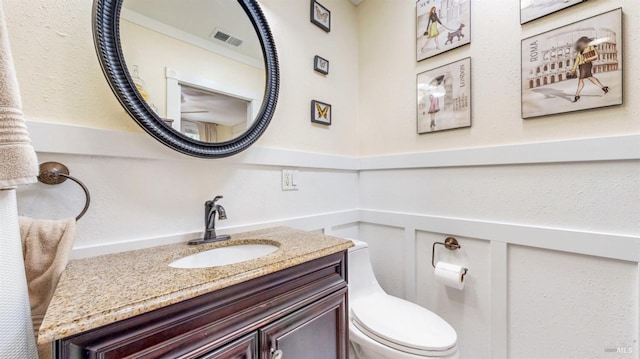 418 W Cotati Ave, Cotati, CA 94931 - bathroom featuring toilet and vanity