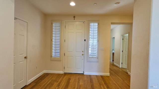 27 Via La Morra, American Canyon, CA 94503 - foyer entrance with wood finished floors and baseboards