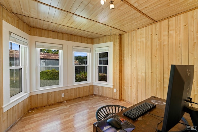 9748 Middle Creek Rd, Upper Lake, CA 95485 - view of sunroom / solarium