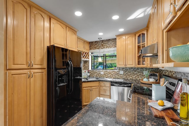 900 Southampton Rd Unit 123, Benicia, CA 94510 - kitchen featuring appliances with stainless steel finishes, under cabinet range hood, glass insert cabinets, backsplash, and recessed lighting