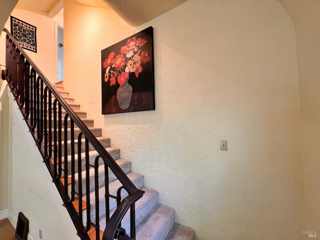 436 S Front St, Rio Vista, CA 94571 - staircase featuring a textured wall