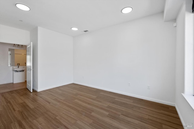 40708 Fremont Blvd, Fremont, CA 94538 - unfurnished room with wood finished floors and recessed lighting
