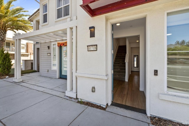 40708 Fremont Blvd, Fremont, CA 94538 - entrance to property featuring stucco siding