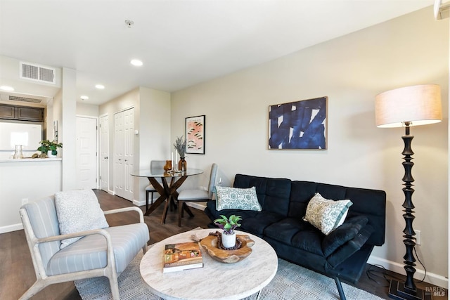 213 Mariner Way, Novato, CA 94945 - living area with wood finished floors and recessed lighting