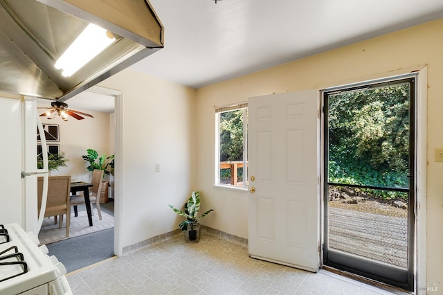 1255 Sereno Dr, Vallejo, CA 94589 - entryway featuring baseboards and a ceiling fan