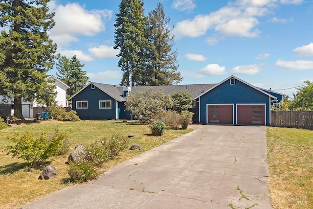 5648 Ver Ni Rd, Sebastopol, CA 95472 - ranch-style home featuring driveway and an attached garage