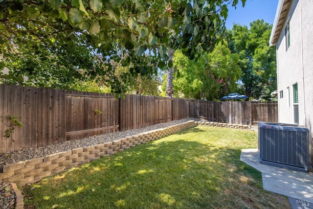 831 Bluewater Dr, Vacaville, CA 95688 - view of fenced backyard