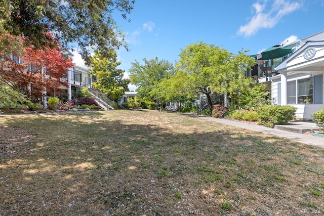 7771 Healdsburg Ave Unit 22, Sebastopol, CA 95472 - view of green lawn featuring stairway