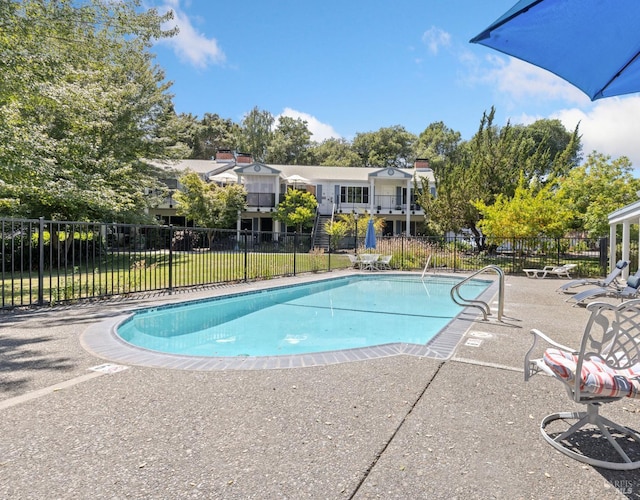 7771 Healdsburg Ave Unit 22, Sebastopol, CA 95472 - community pool featuring a patio area