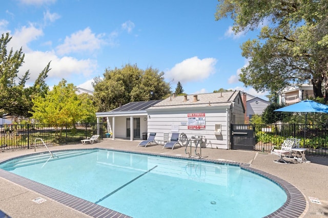 7771 Healdsburg Ave Unit 22, Sebastopol, CA 95472 - community pool featuring a patio area