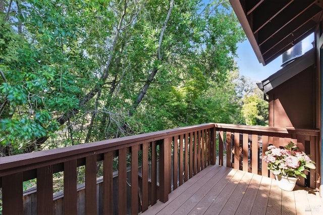 4 Cielo Ln Unit 3E, Novato, CA 94949 - view of wooden deck