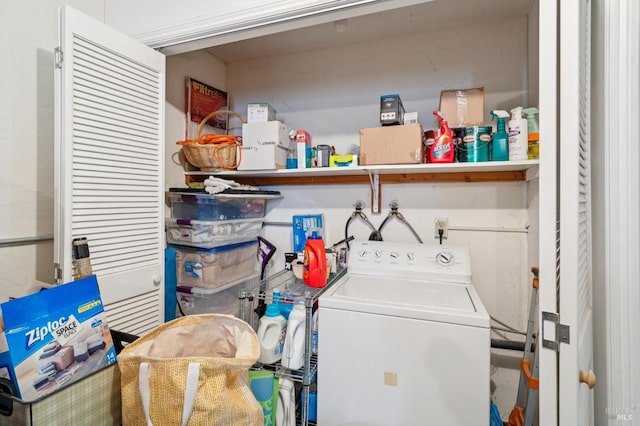 15 Montecito Dr, Corte Madera, CA 94925 - laundry area with washer / dryer