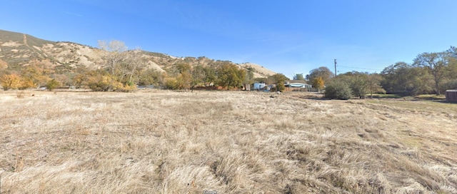 2821 10th St, Clearlake, CA 95422