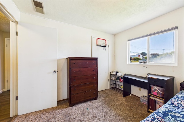 2393 Ohio St, Eureka, CA 95501 - bedroom featuring carpet floors and a textured ceiling