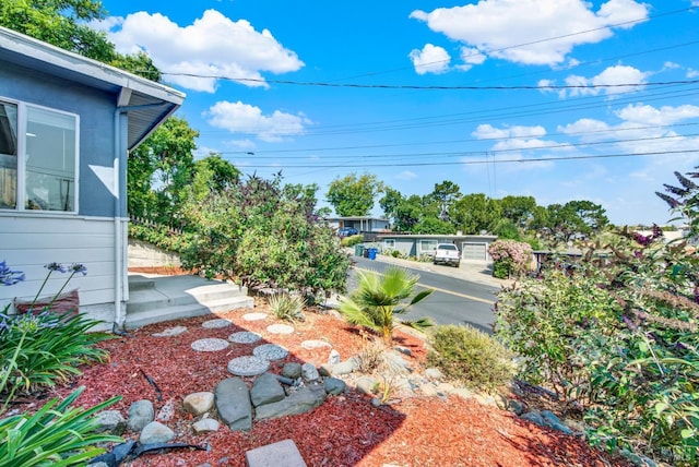 2876 Hilltop Rd, Concord, CA 94520 - view of yard
