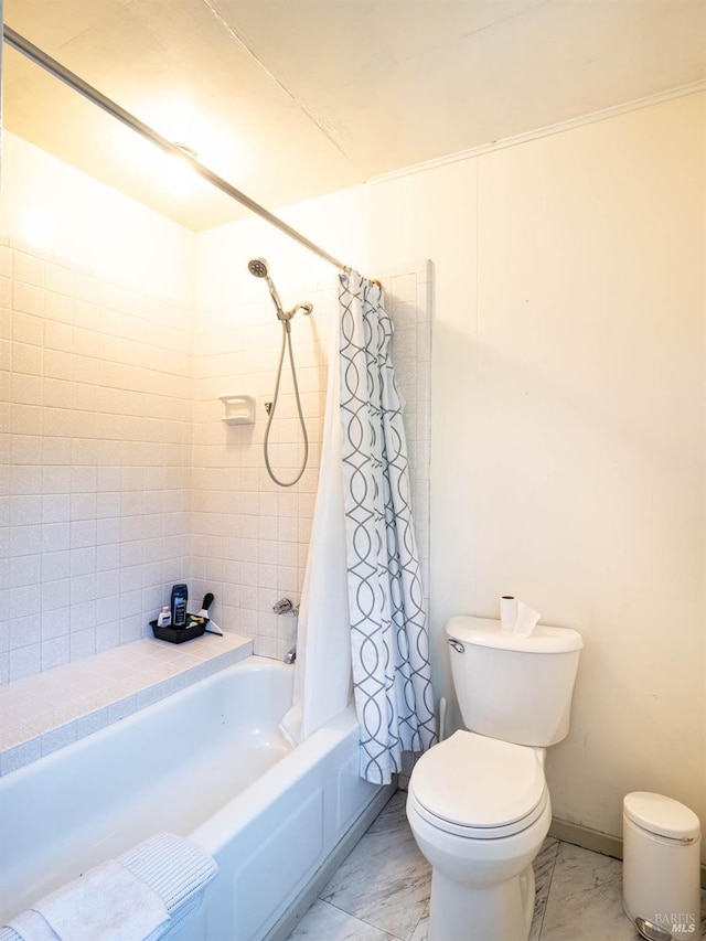 5820 Ruddock Rd N, Philo, CA 95466 - full bathroom featuring toilet and shower / bath combination with curtain