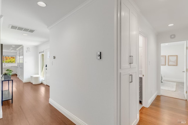 251 Donegal Way, Martinez, CA 94553 - corridor featuring light wood-style flooring, recessed lighting, and ornamental molding