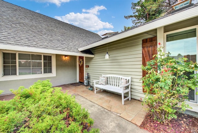 2783 Vista Palomar, Fairfield, CA 94534 - view of exterior entry featuring a shingled roof