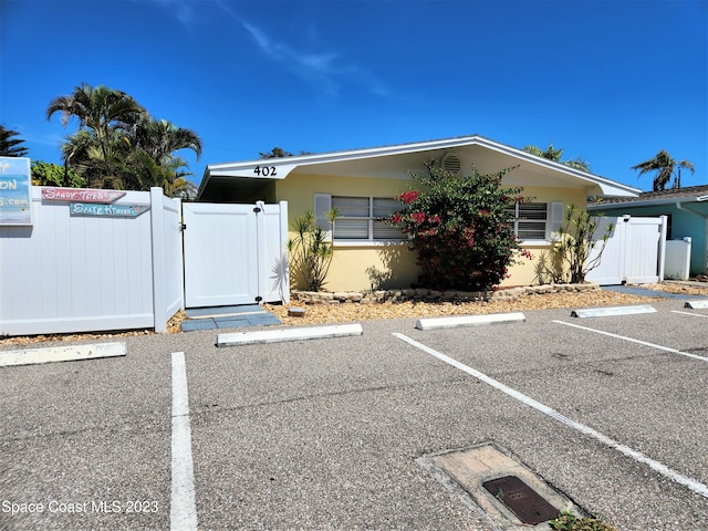 Listing photo 3 for 400-402 Jackson Ave, Cape Canaveral FL 32920