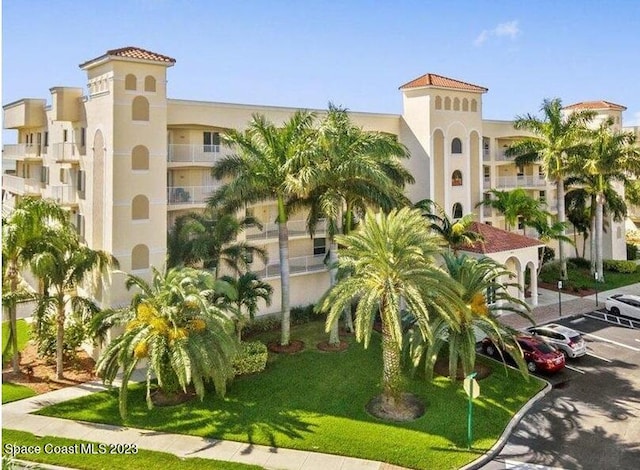551 Casa Bella Dr Unit 504, Cape Canaveral, FL 32920 - view of building exterior