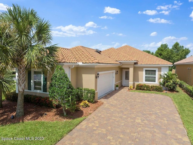 Listing photo 2 for 3490 Leclaire Ln SE, Palm Bay FL 32909