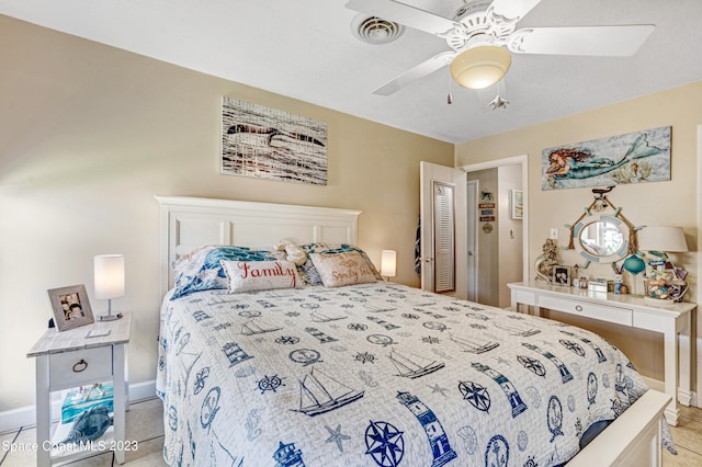 bedroom featuring ceiling fan