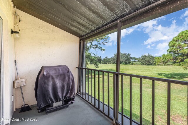 balcony with a grill