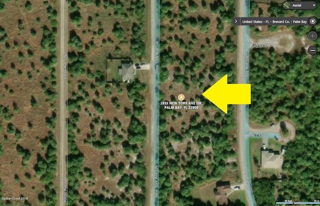 Listing photo 3 for 1935 New York Ave SW, Palm Bay FL 32908