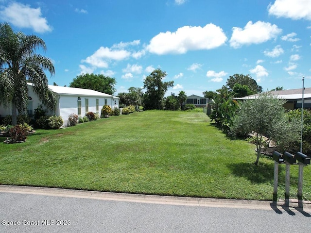 1112 Navajo Dr, Barefoot Bay, FL 32976