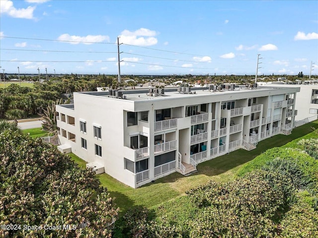 view of building exterior