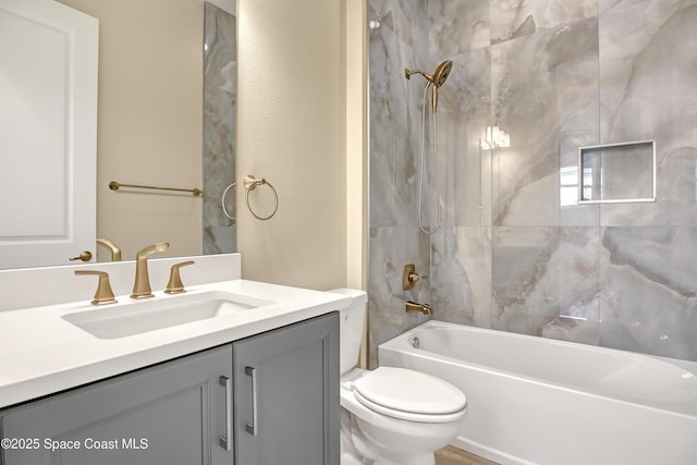 4335 Negal Cir, Melbourne, FL 32901 - full bath featuring toilet, bathing tub / shower combination, and vanity