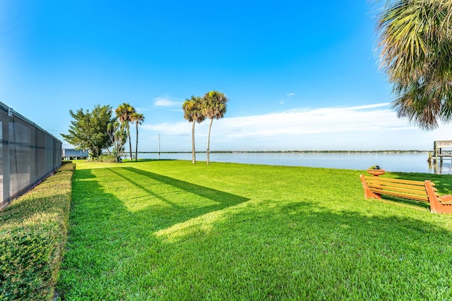 view of yard featuring a water view