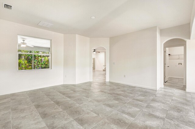 spare room featuring ceiling fan