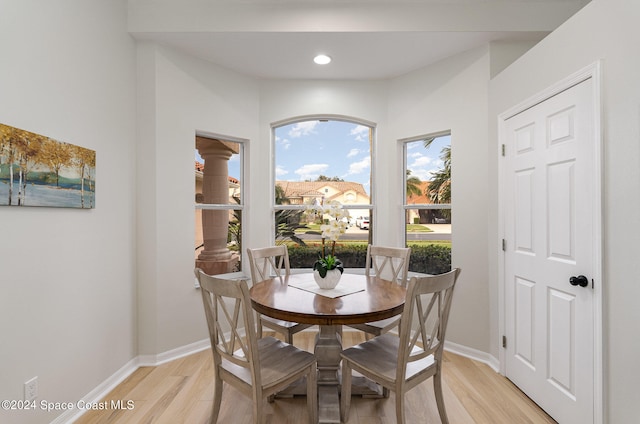 dining room with light hardwood / wood-style floors