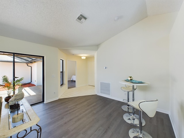 6256 Mirror Lake Ct Unit 6256, Sebastian, FL 32958 - interior space featuring a textured ceiling and dark hardwood / wood-style flooring