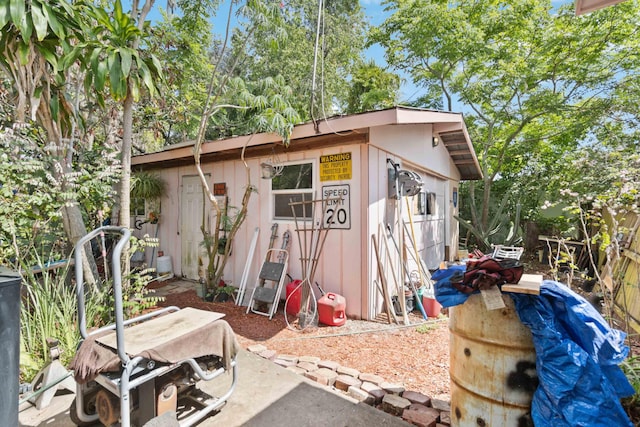 view of outbuilding