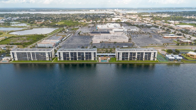 bird's eye view with a water view