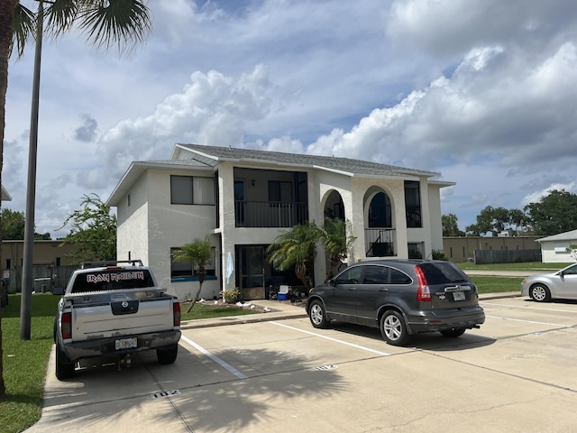 view of front facade