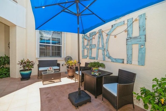 view of patio featuring outdoor lounge area