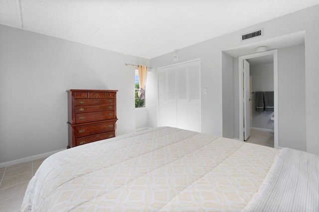 bedroom featuring a closet