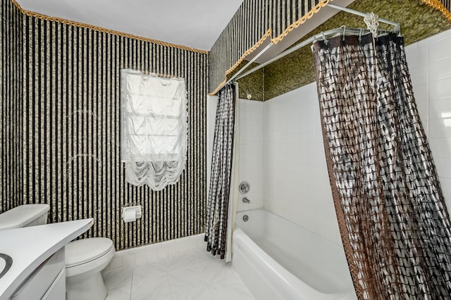 full bath with wallpapered walls, toilet, vanity, and shower / bathtub combination with curtain