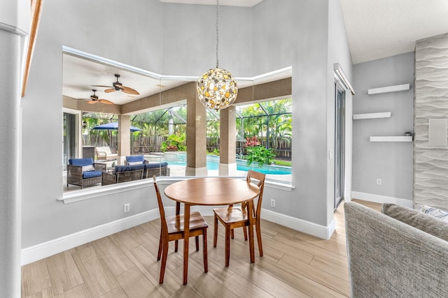 dining room with ceiling fan